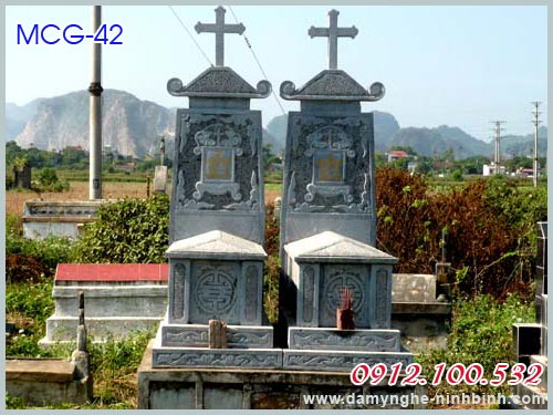 Mộ công giáo 42