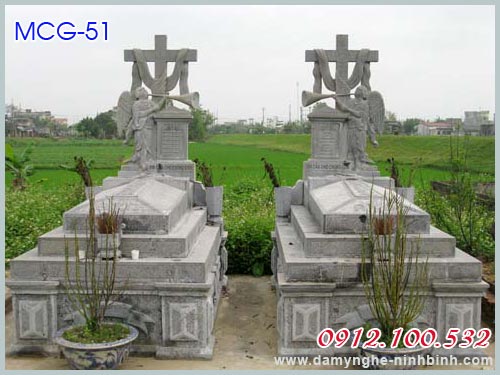 Mộ công giáo 51